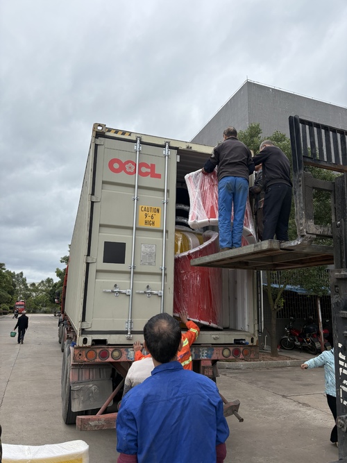 Latest company case about Water slide is ready to be shipped