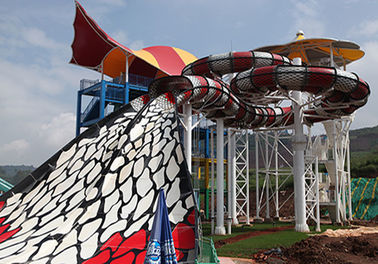 คิงคอบร้าไฟเบอร์กลาสอุปกรณ์สวนน้ำพร้อมพื้นที่ 67 * 22 เมตรสำหรับ New Water Park