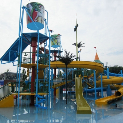 Outdoor Water Games Playground Water Park , Big Water House For 100 Riders OEM