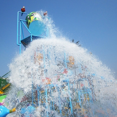 Outdoor Water Games Playground Water Park , Big Water House For 100 Riders OEM