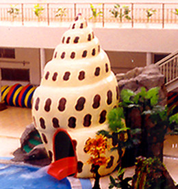 Commercial Colorful Water Pool Slides / Family Water Park Resorts Swimming Pool For Kids