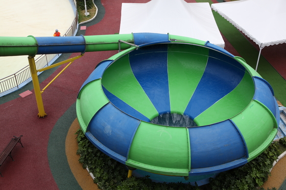 Easy Installation Fiberglass Water Slides Space Bowl Water Slide For Water Park