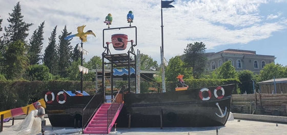 Customzied Fiberglass Vison Boat Waterparks Slide Park Equipment Factory
