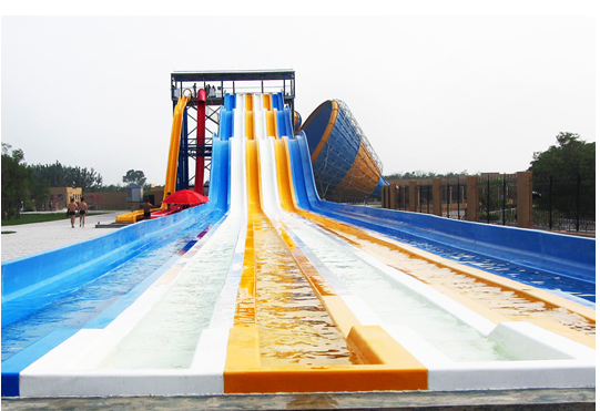 Multi-Lane Rainbow Water Slide with Fiberglass Flume and Hot-Dip Galvanized Steel for High Throughput