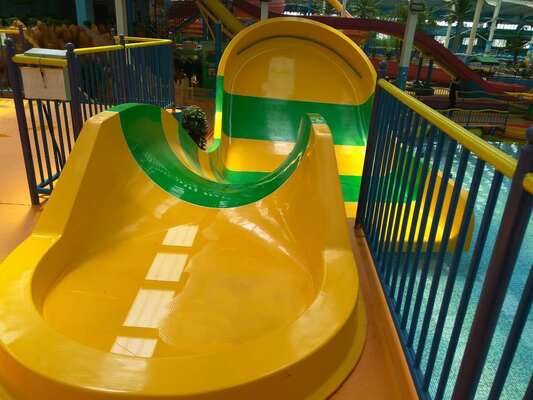 Kids U-Turn Water Slide with Compact Footprint and Double Raft for Family Fun | Hot-Dip Galvanized Steel Structure