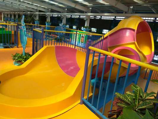 Compact Footprint Small Tornado Water Slide with Double Raft and UV-Resistant Gelcoat for Family Fun