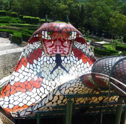 King Cobra Fiberglass Water Slide with 16.4m Platform Height, 480-Person Capacity, and Hot-Dip Galvanized Steel Structure