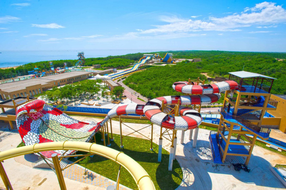 King Cobra Fiberglass Water Slide with 16.4m Platform Height, 480-Person Capacity, and Hot-Dip Galvanized Steel Structure