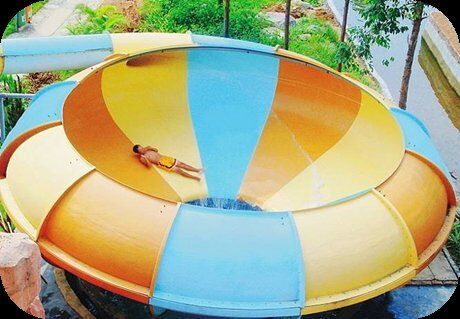 Space Bowl Water Slide with 10.65m Platform Height, 180-person Capacity, and Hot-dip Galvanized Steel Structure