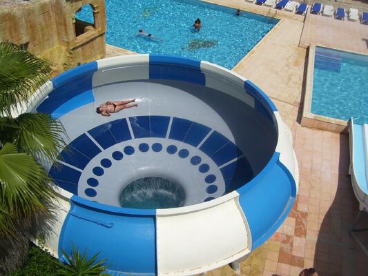 Space Bowl Water Slide with 8.5m Bowl Diameter, 180 persons/h Capacity, and 10.65m Platform Height