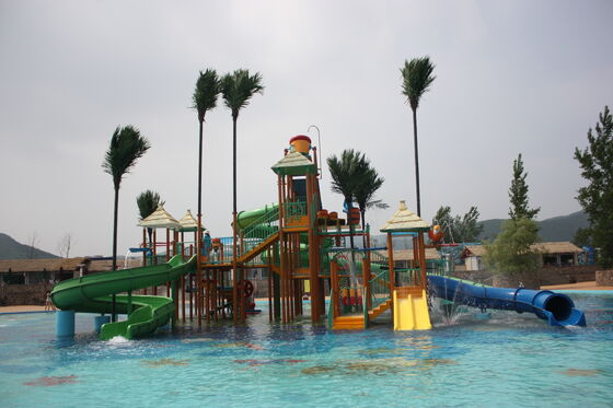 Medium Water Play Structure with Hand-laid Fiberglass Flume and Hot-dip Galvanized Steel Structure for Water Park Equipment with Turnkey Support