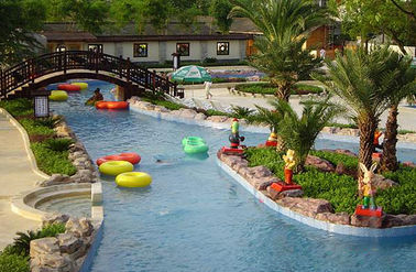 Fiberglass Aqua Park Equipment For Hotel Lazy River , Family On Summer Vacation in Aqua Park