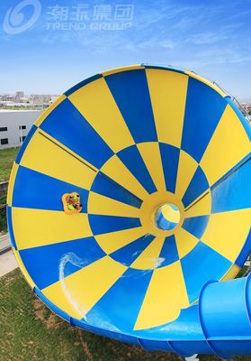 Interesting 4 Rides Funnel Fiberglass Water Slides Floor Space 42M * 60M